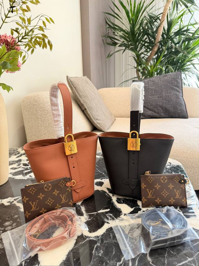 Original LV All In Bb Low Key Handbag. This LV All In Bb Low Key handbag feature