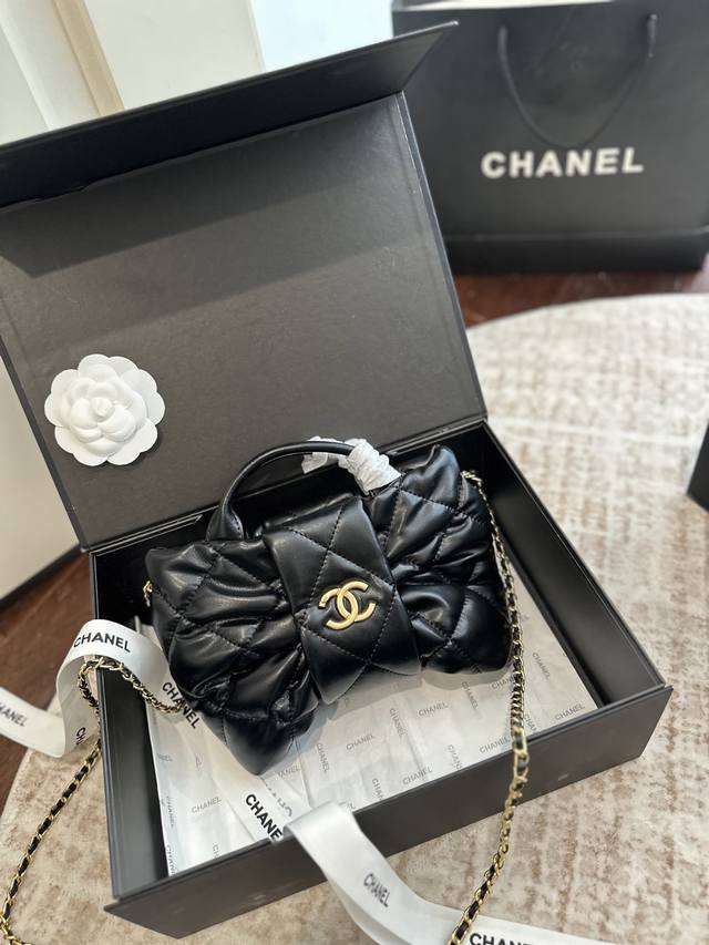 Foldable gift box packaging Size: 23Cm Chanel 25K new bow chain bag