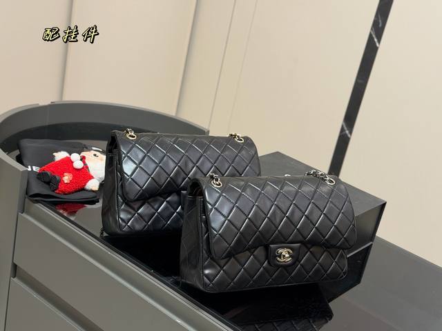 Comes with a folding box. Size: 30cm. Chanel CF. We always put a lot of effort i