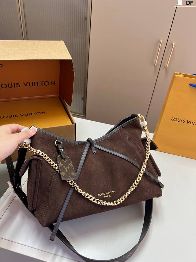 Chip version Lv Suede Carryallbb Compared to the Iv new product launched in Marc