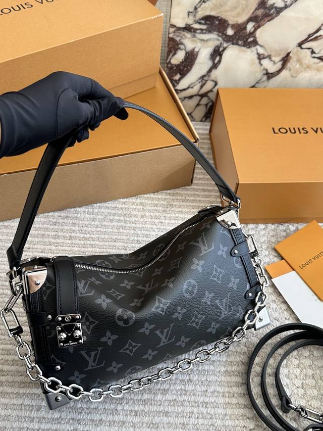 Replica Size: 28*15Cm L's new Trunk bag, a killer design Gu Ailing's runway mini