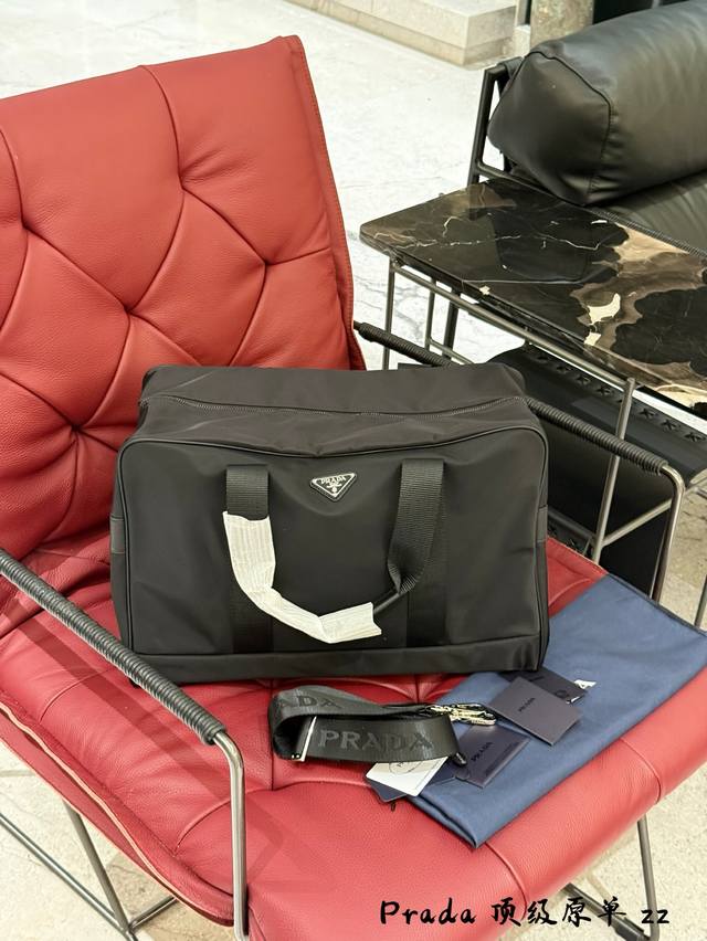 Prada travel bag, absolutely top-notch quality, made of original nylon with exce