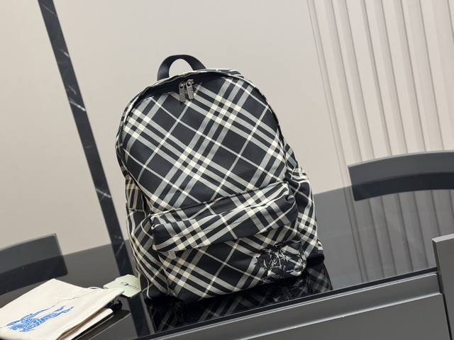 Lightweight and spacious without box. Size: 30*40cm. Burberry backpack. Inspired