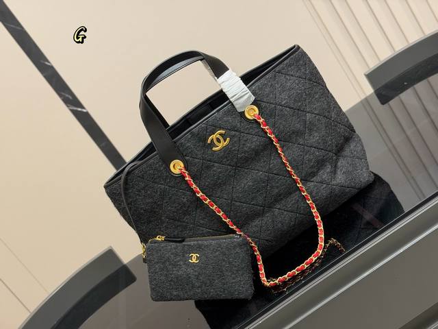 No box Size: 38*30Cm Large Chanel Denim Beach Bag Get it! Get it! This year's be