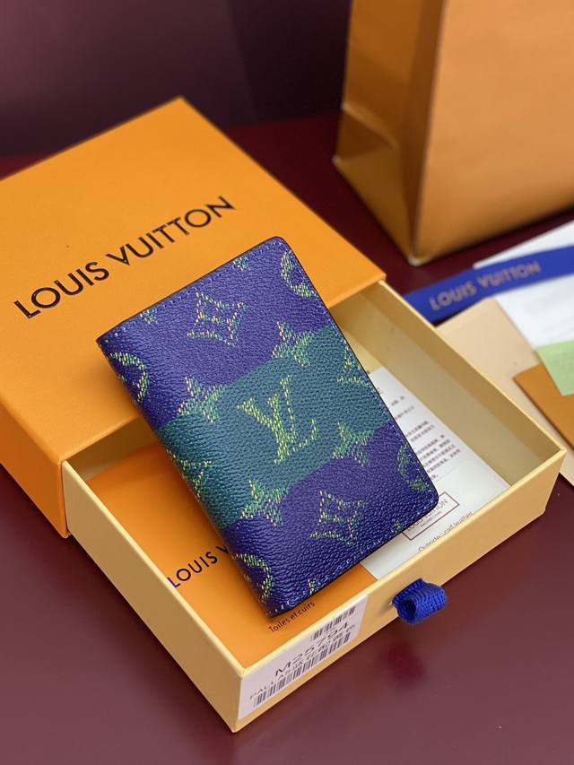 Factory Price p M25794 Pocket Wallet! This pocket wallet is made of Monogram He