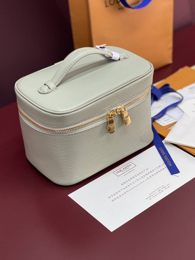 Factory Price p M25856 Light Green Medium! New Seasonal Nice Nano Cosmetic Bag