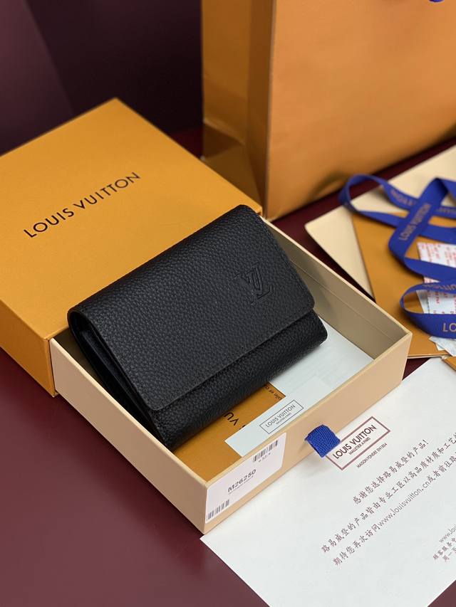 Factory Price p M26250 Black! Embossed Logo! Victor Wallet. This compact Victor