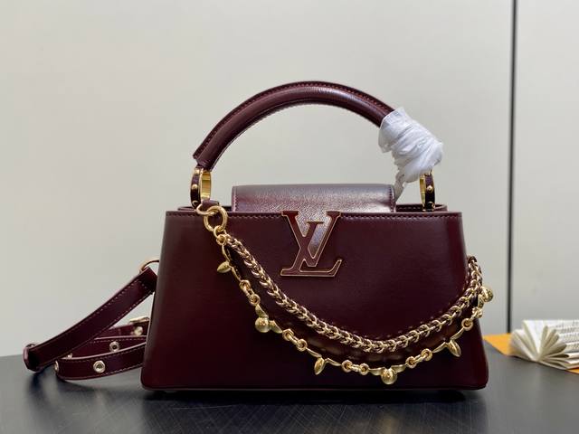 Original Quality M25473 Burgundy Waxed Leather Chain Capucines East-West BB Hand