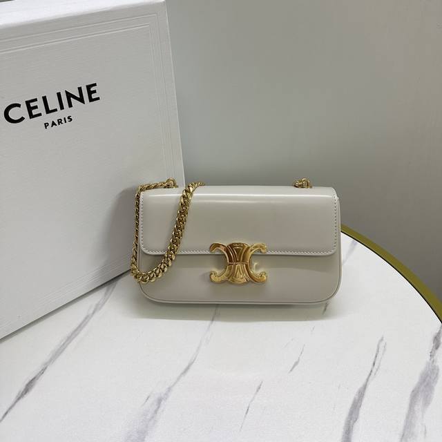 Authentic Product Celine Spring/Summer Collection New Short Chain Shoulder Bag.