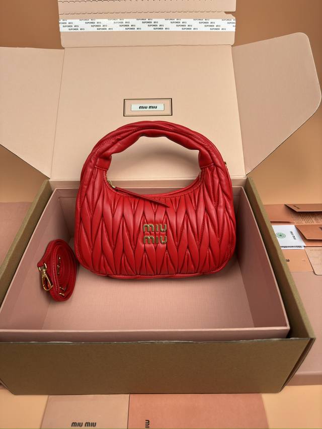 Original Leather, with Picture Packaging Premium Hardware Original Leather Wand