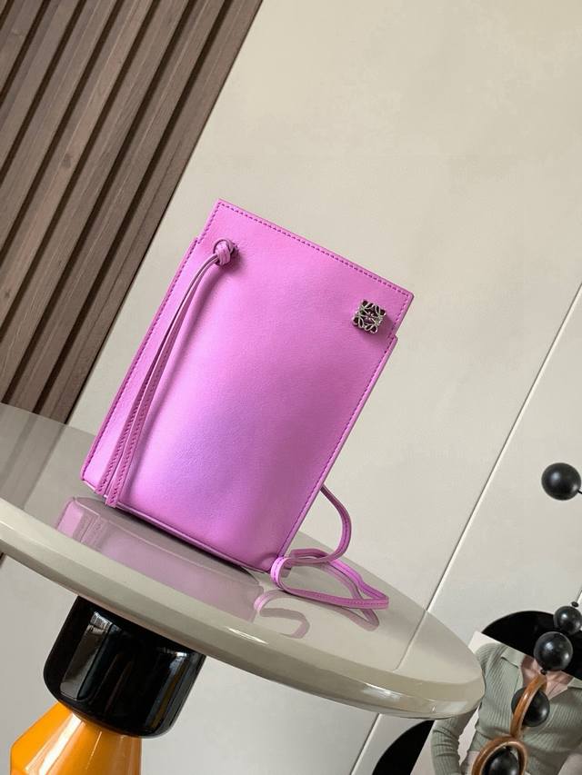 Original Leather Dice Pocket Cowhide Dice Phone Bag. This practical small bag is