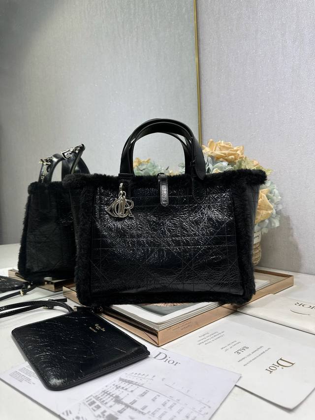 Top-tier original medium-sized D Ior Toujours handbag, cracked black with black