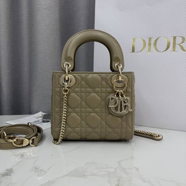 Top-tier original single-piece three-compartment milk tea apricot-colored lambsk