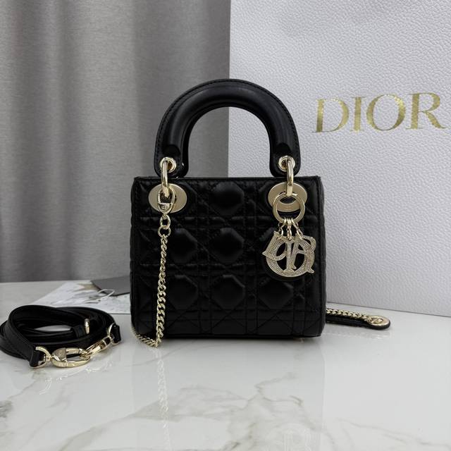 Top-quality original single-compartment black lambskin Lady Dior bag with diamon