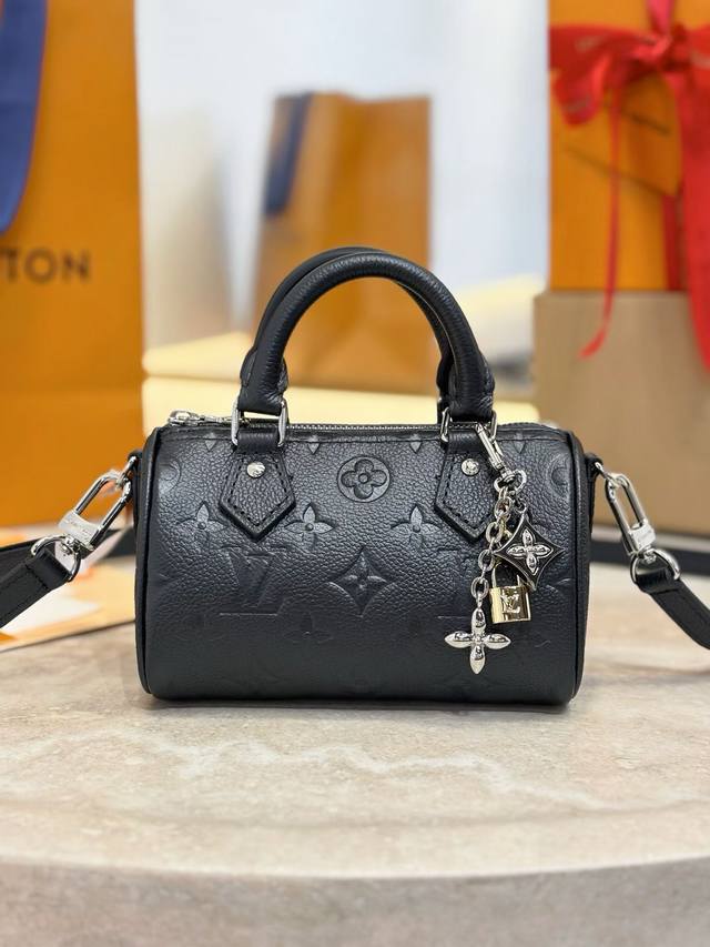 M26510 Dark Blue M27107 Pink This shimmering version of the Nano Speedy bag can