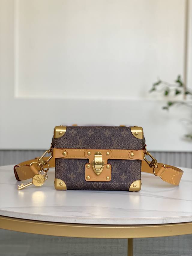 Double 11 Special Price 11535 Brand New, No Returns or Exchanges 19 X 15 X 7 cm