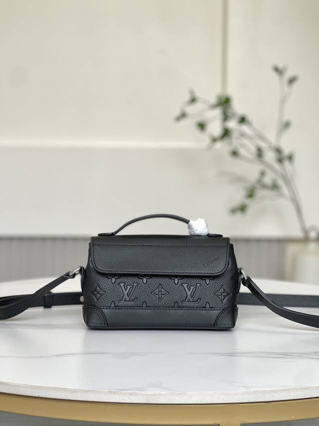 Double 11 Special Price 13888 Brand New, No Returns or Exchanges 11 X 5 X 20 cm