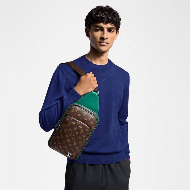 Double 11 Special Price 12734 Brand New, No Returns or Exchanges 31 X 7 X 20 Hei