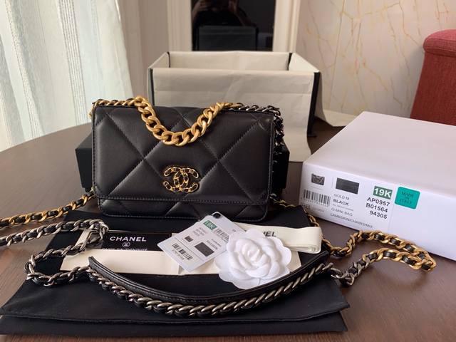 Original Price 1240 Double 11 Special Offer Top Grade Genuine Leather Brand New