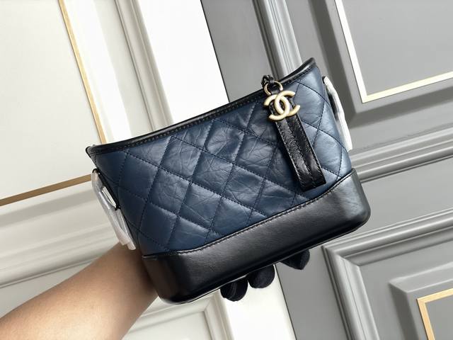 Original Price 1300 Double 11 Special Offer Genuine Leather Brand New with No Q