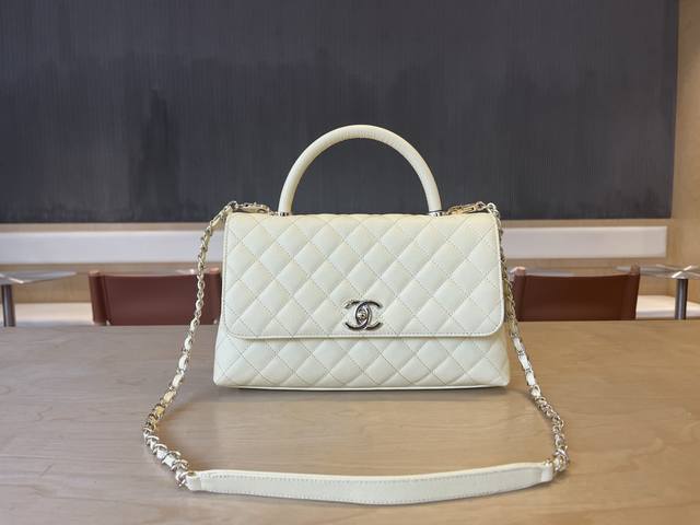 Double Eleven Flash Sale: Sold out and gone! 92991 Chanel Cocohandle bag with fu