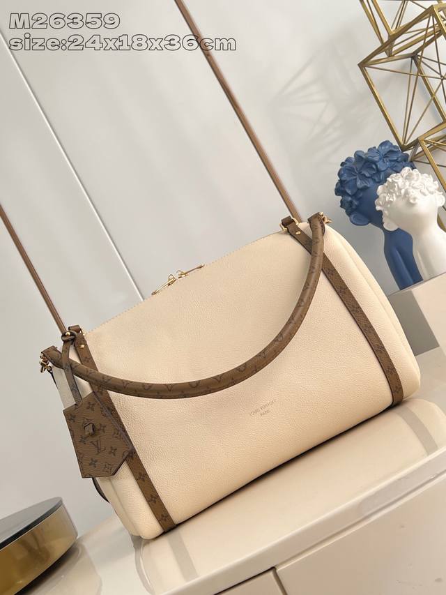 Factory Price p Top-Tier Overseas Original M26359 White Express Medium Handbag,