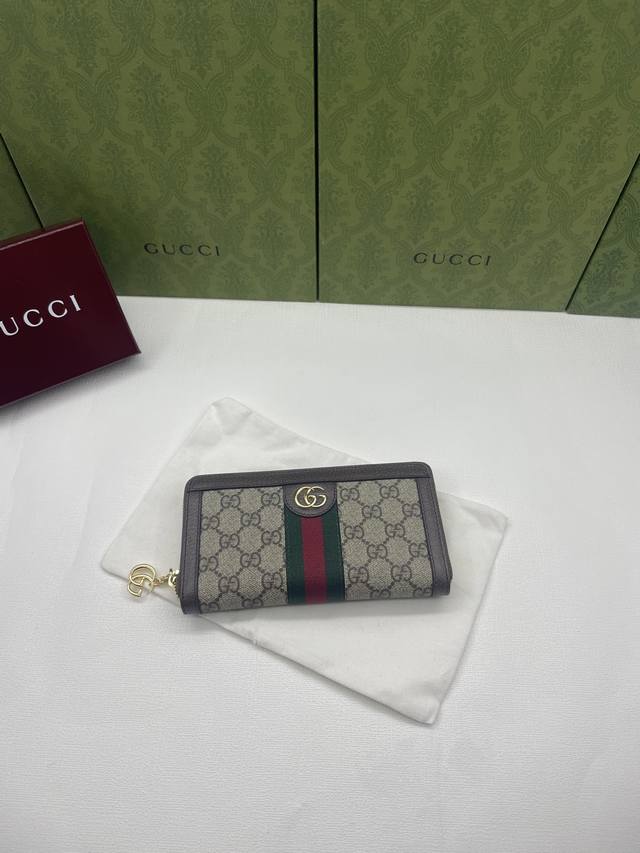 New G brand item, boutique quality, original leather, real product photos. Styl