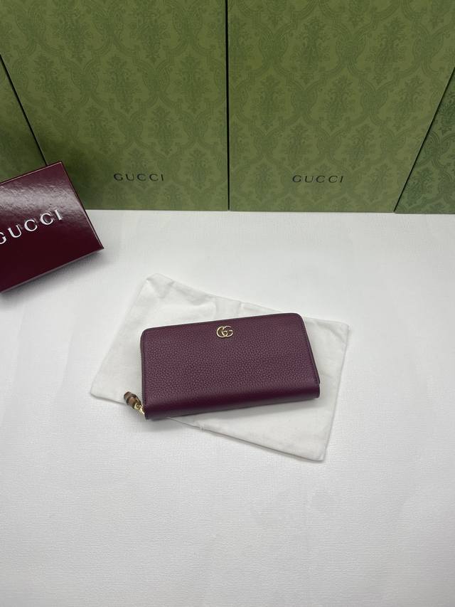 Gg Marmont Series Long Wallet. This Gg Marmont series wallet is crafted from cla