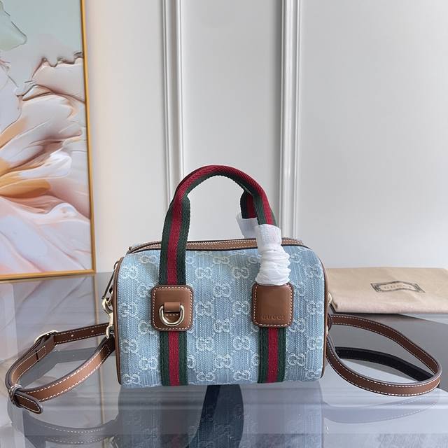 Exclusive background, real product photos, top-quality original item. Style numb