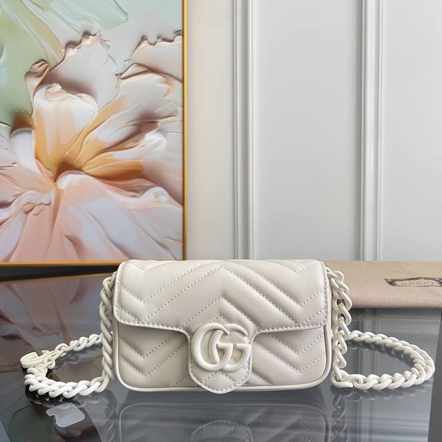 Exclusive background, real product photos, top-quality original item. Style numb