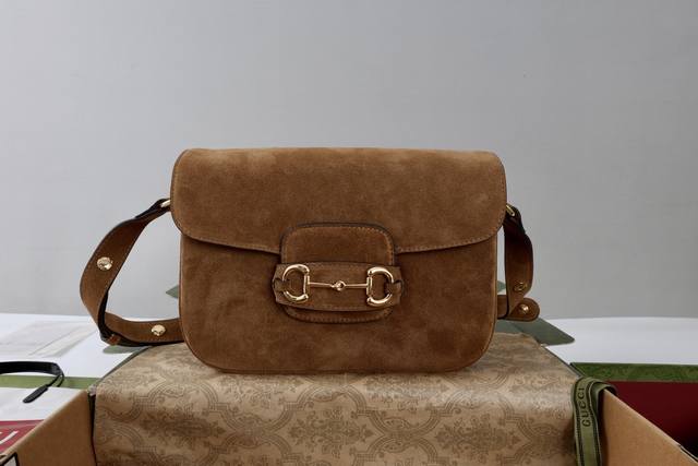 Genuine Leather Suede Description: From the 2025 Fall/Winter collection, this s