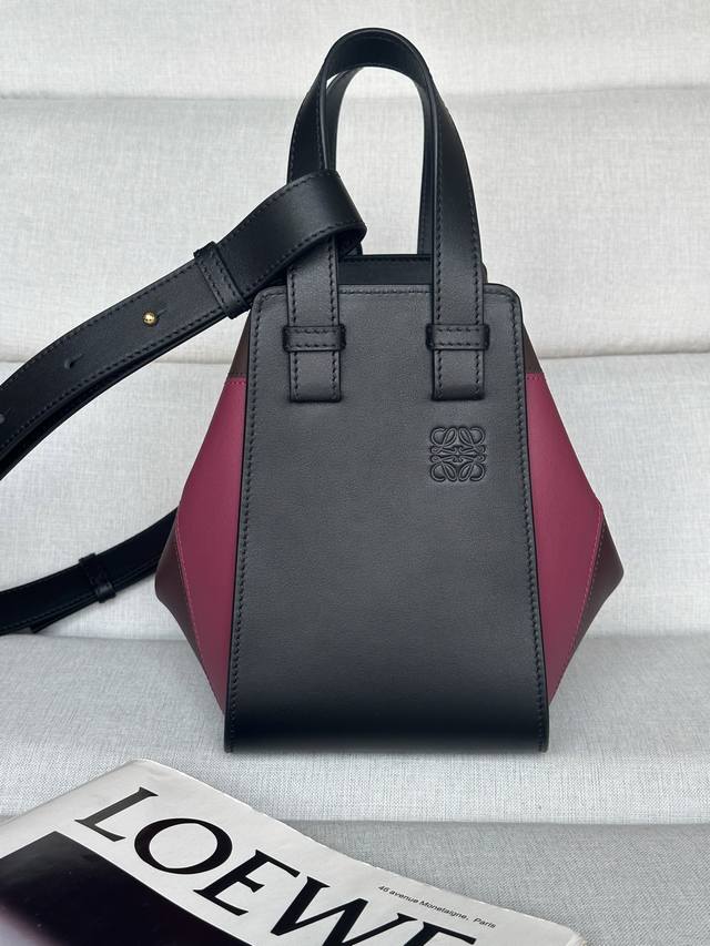 Original Leather Nappa Calfskin Hammock Small Bag 8047-1 The Hammock bag featur