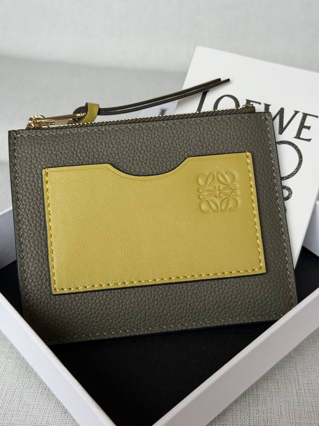 Original Leather Loewe Card Holder A02 Khaki Green Size 12-10cm Full Package