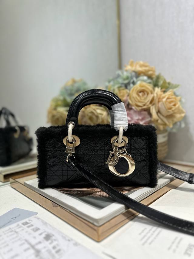 Authentic, High-Quality Version Small Lady D-Joy Handbag, Black and Black Suede