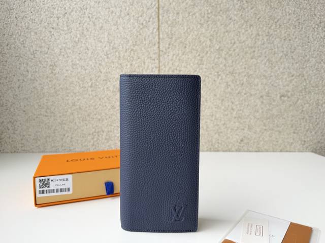 Authentic Top-Tier Original M25978 Blue Suit Clip, made of waxed leather resemb