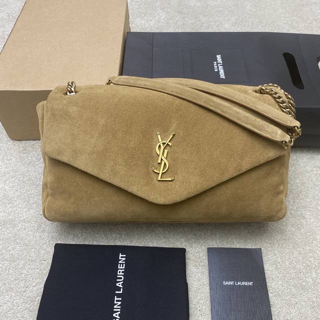 Original Leather Golden Leaf Brown A new iconic Saint Laurent handbag, simple y