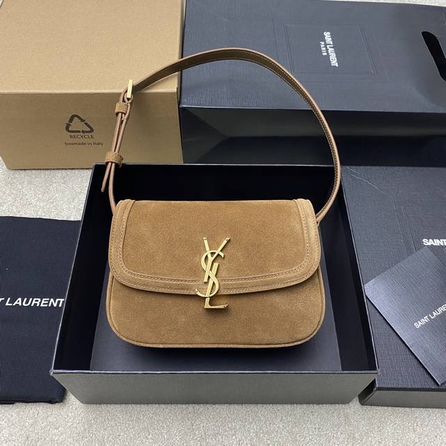 Original Leather Caramel Frosted Gold Such a charming and chic texture! YSL Sain