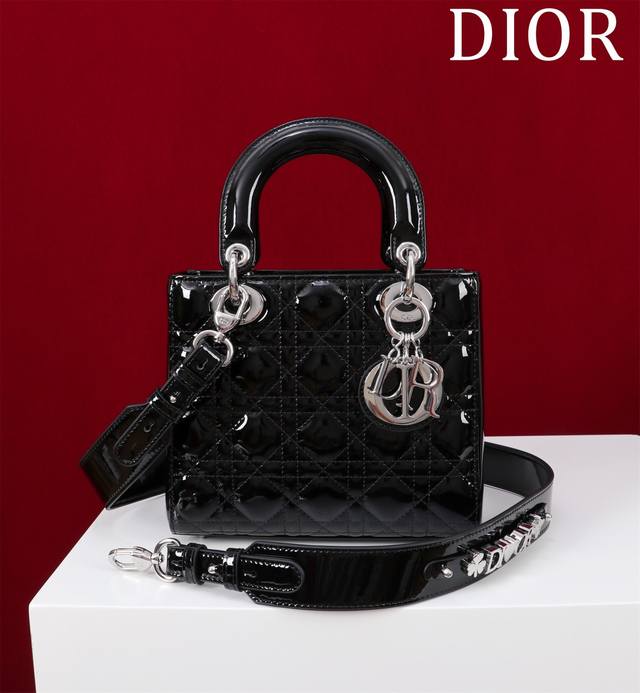 M0538-Lady Diana 4-Panel Comic Strip-Patent Leather Size: 20*16*8Cm DDD