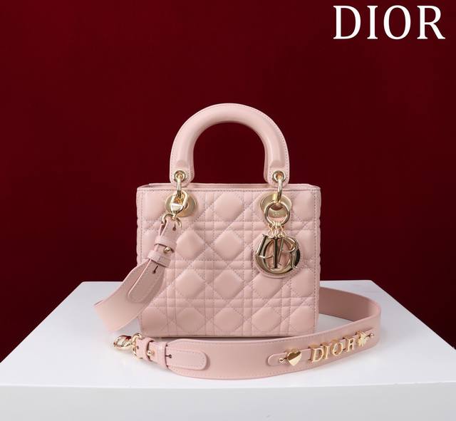 M0538-Lady (Four-Compartment Lambskin) Internal Composition: Leather With Velvet