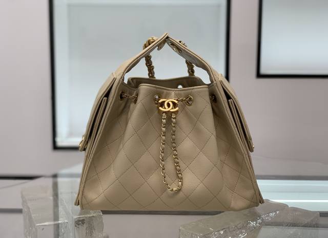 Bag Drawstring Bucket Bag Caviar A 25-year masterpiece, the king of runway bags,