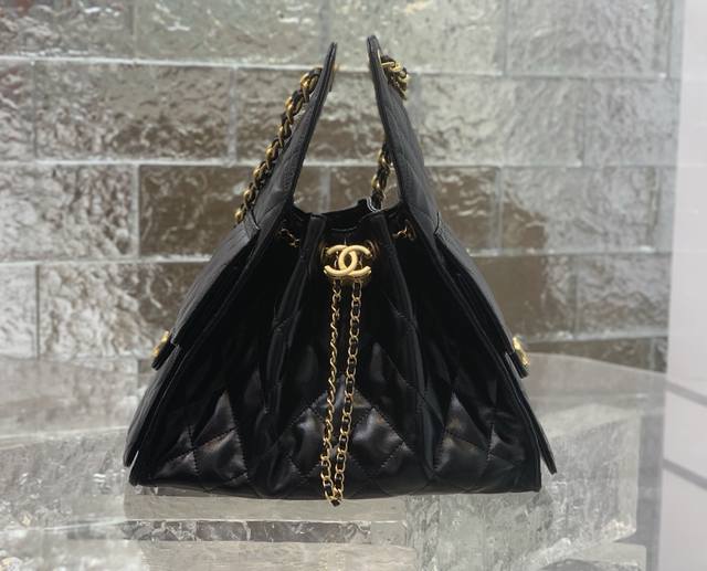 Activity Small Size Large Size 25C Drawstring Bucket Hobo Small Size This multi-