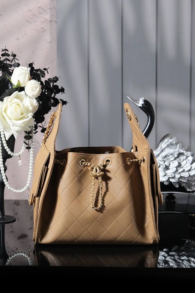 Early Spring Runway Collection Size: ** Khaki 25C Early Spring Runway Style, Sm