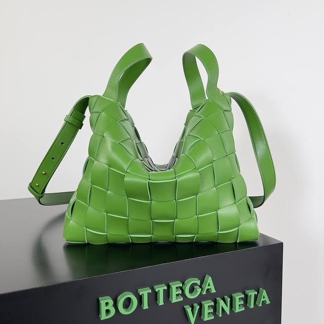 What can Bottega Veneta's new bowling bag hold? Have you gotten your hands on th