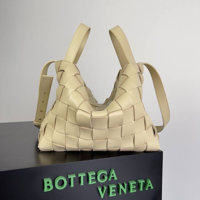 What can Bottega Veneta's new bowling bag hold? Have you gotten yours yet? It ha