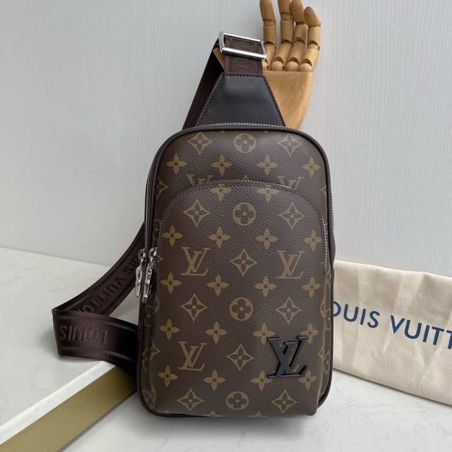 New Louis Vuitton LV Chest Bag, made with imported Taiwanese materials and impo