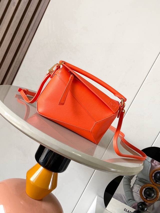 Hot Selling New Version Geometric Bag Mini 18cm Original Imported Nappa Calfski