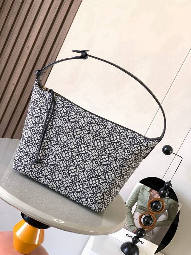 Anagram Jacquard Fabric and Cowhide Leather Cubi Handbag Large Lunch Bag~Cubi lu