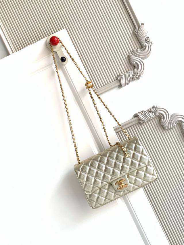 5756 Large Chanel 25B Square Fat Bag with Double C Adjustable Buckle, a retro-st