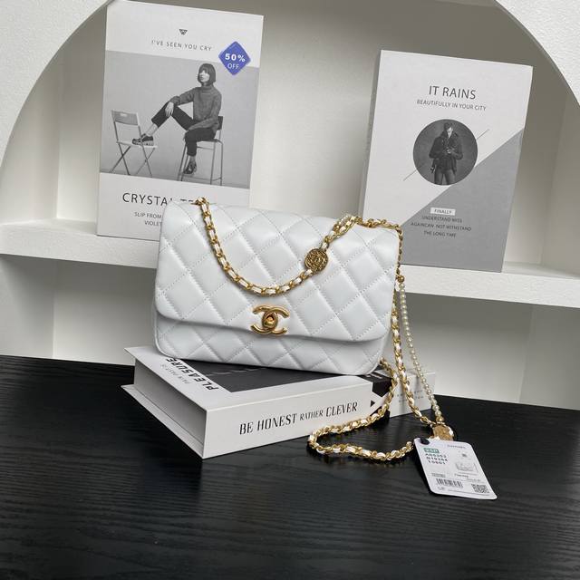 Chane125p New Spring/Summer Collection Ap6920 Mini Flap Bag, lambskin with gold-