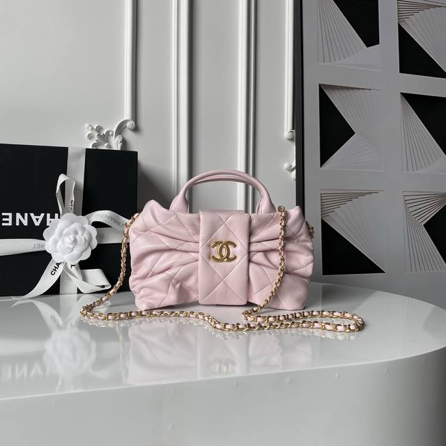 Chanel 25K Bow - This season's hottest style, loved by all the fairy-like girls.